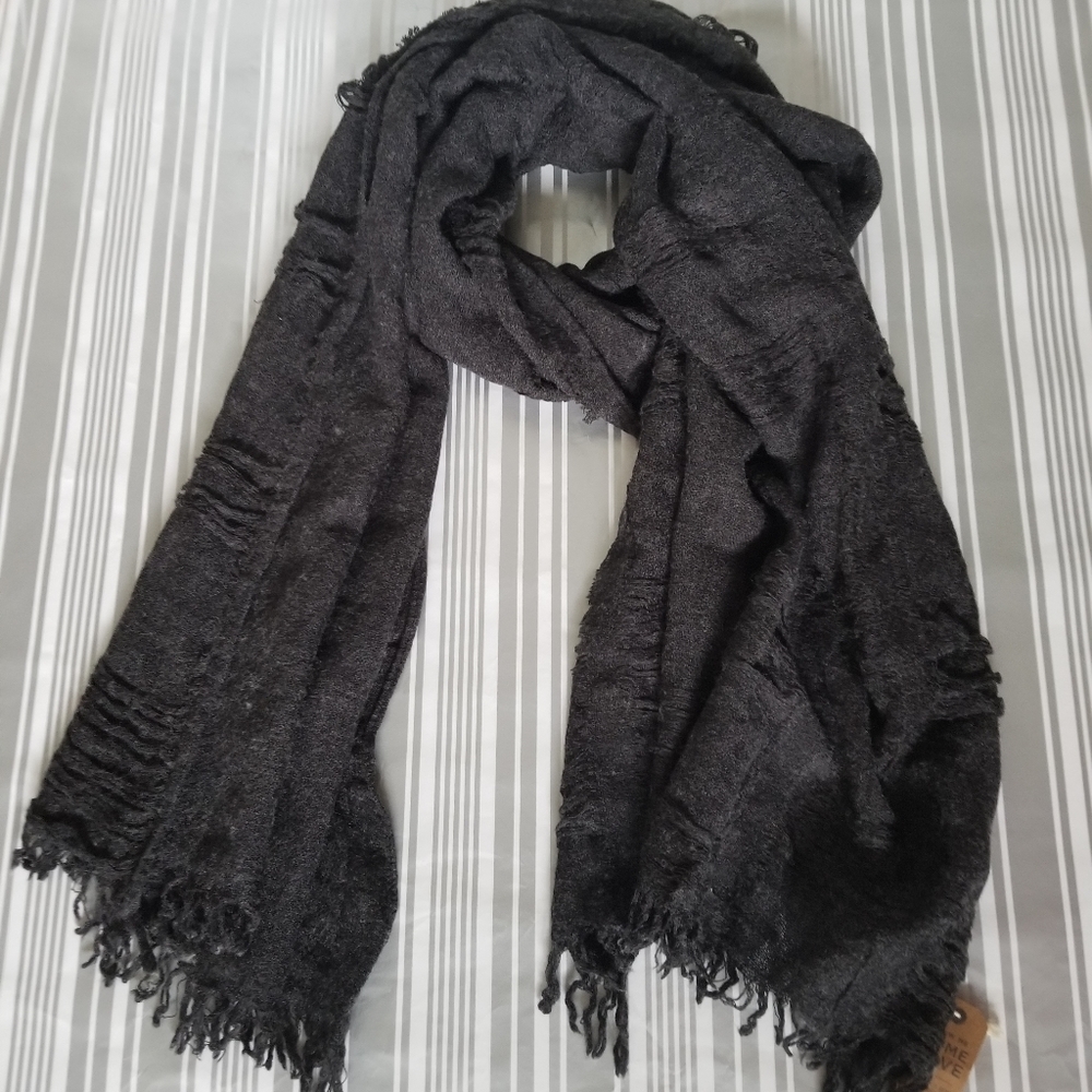 American Eagle  Scarf